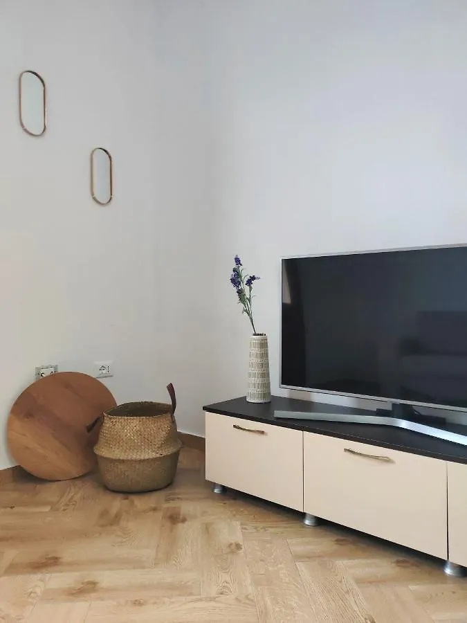 Apollonia Apartment 피에르